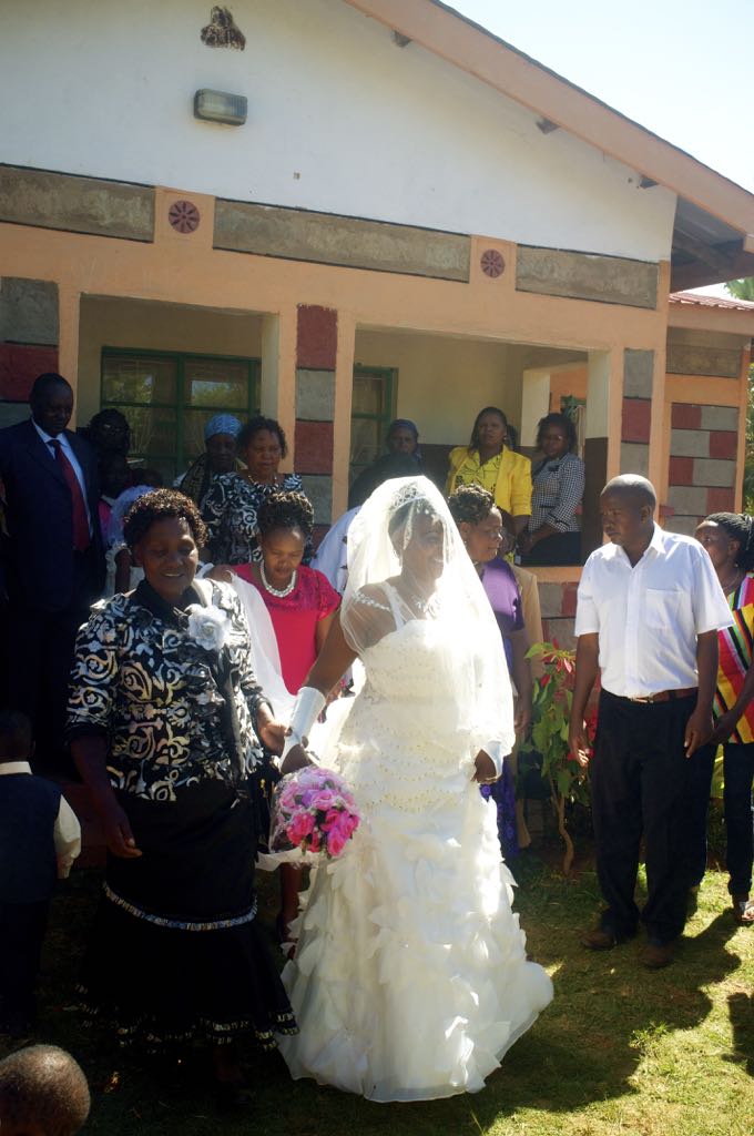 Kenia-Hochzeit Braut